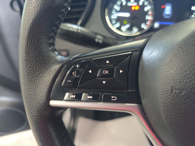 Used 2019 Nissan Rogue SV AWD/4WD image 15