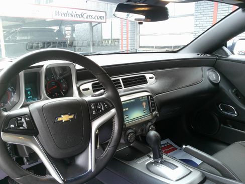 Used 2014 Chevrolet Camaro LT RWD image 16