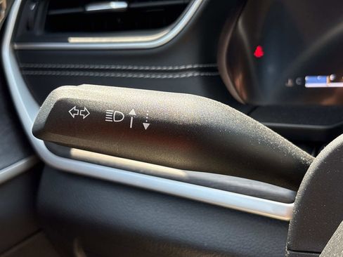 Used 2022 Jeep Grand Cherokee L Limited w/ Luxury Tech Group II AWD/4WD image 21