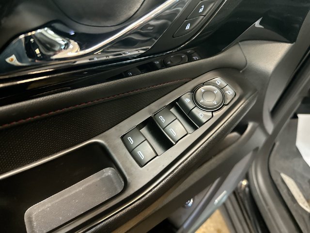Used 2023 Chevrolet Traverse RS w/ LPO, Floor Liner Package AWD/4WD image 34