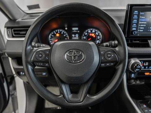 Used 2021 Toyota RAV4 XLE w/ Convenience Package FWD image 27