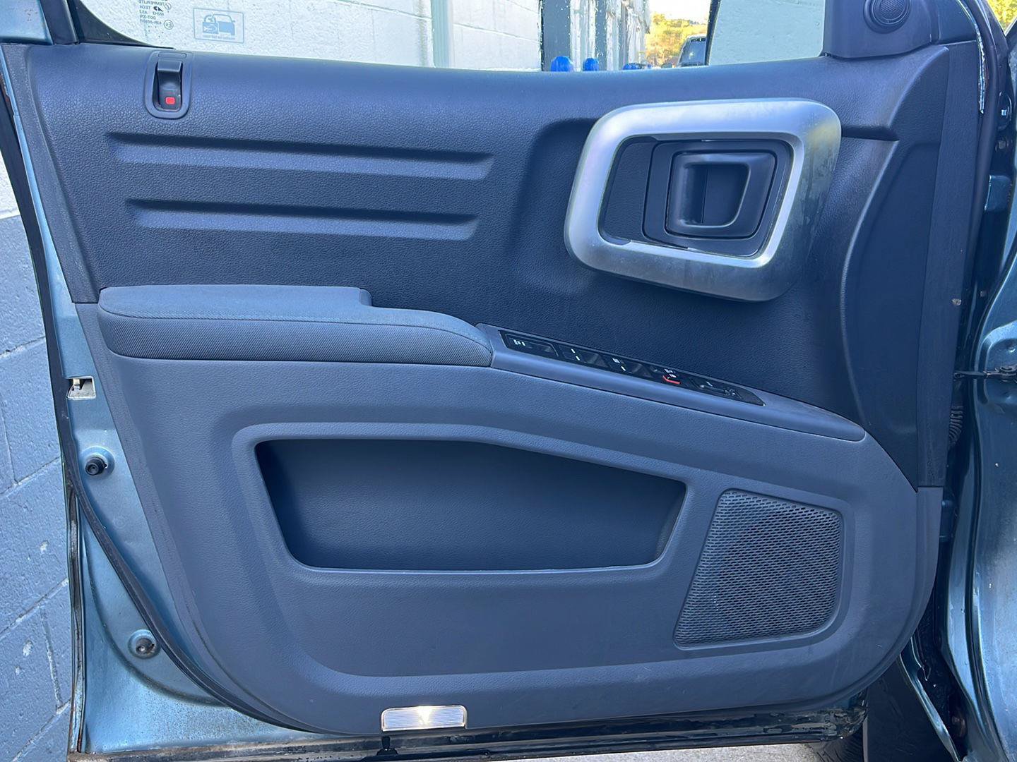 Used 2007 Honda Ridgeline RTX image 5