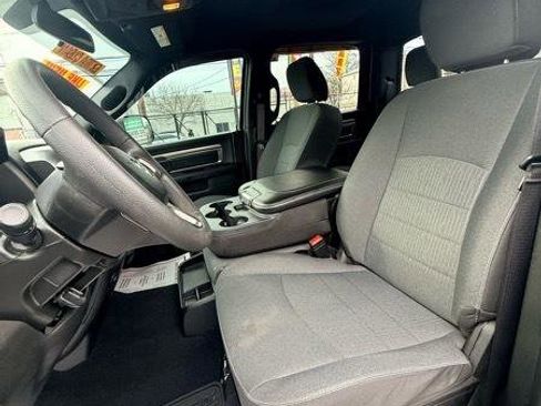 Used 2022 RAM 1500 Classic Warlock w/ Trailer Tow Group image 9