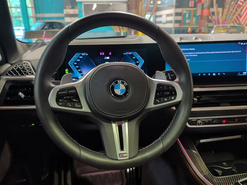 Certified 2026 BMW X5 M60i AWD/4WD image 2