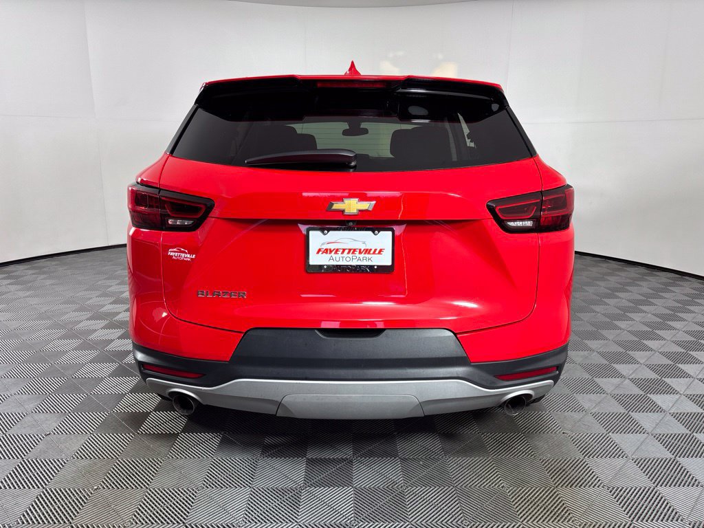 Used 2023 Chevrolet Blazer LT FWD image 13