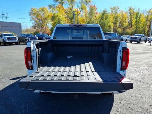 Used 2024 GMC Sierra 1500 Denali w/ Denali Reserve Package AWD/4WD image 28