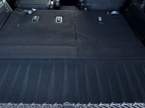 Used 2025 Honda Pilot TrailSport image 18