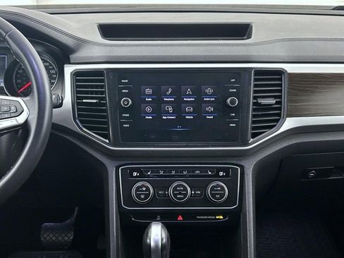 Used 2021 Volkswagen Atlas SE image 12
