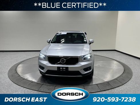 Used 2019 Volvo XC40 T5 Momentum AWD/4WD image 3
