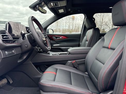 New 2026 Chevrolet Traverse RS image 9