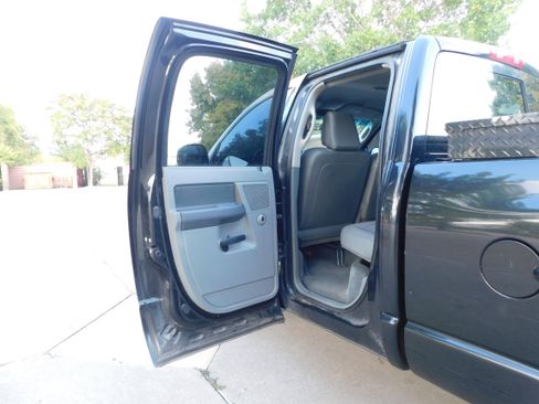 Used 2008 Dodge Ram 1500 Truck SLT image 19