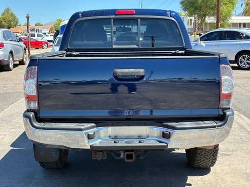 Used 2013 Toyota Tacoma 4x4 Double Cab w/ TRD Off-Road Pkg image 7