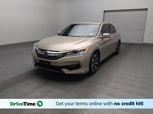 Used 2017 Honda Accord EX image 1