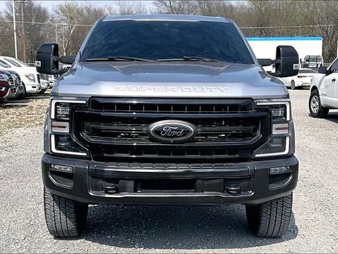 Used 2021 Ford F250 Lariat image 2