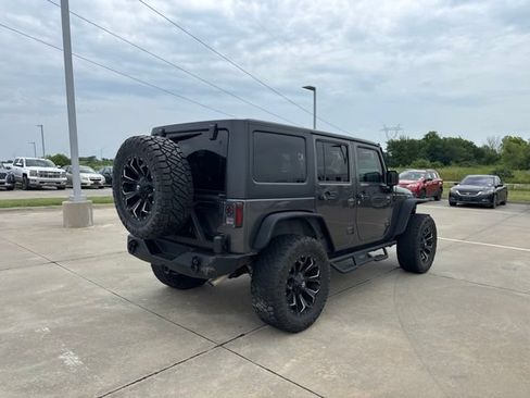 Used 2017 Jeep Wrangler Unlimited Sport w/ Quick Order Package 24S AWD/4WD image 5