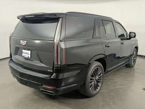Used 2025 Cadillac Escalade Sport Platinum image 7