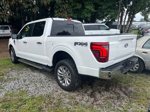 Used 2025 Ford F150 Lariat w/ Equipment Group 502A High AWD/4WD image 4