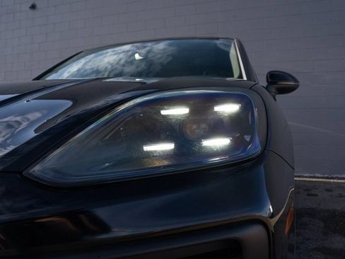 Certified 2024 Porsche Cayenne image 11