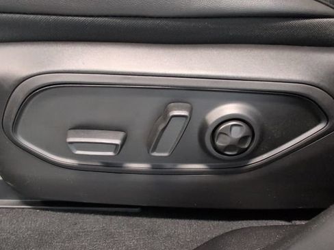 New 2026 Jeep Grand Cherokee Altitude AWD/4WD image 13