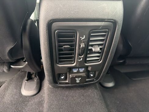 Used 2024 Dodge Durango GT image 13