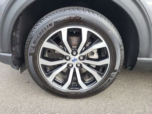 Certified 2025 Ford Explorer ST-Line image 12