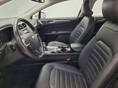 Used 2016 Ford Fusion SE w/ Equipment Group 202A FWD image 17