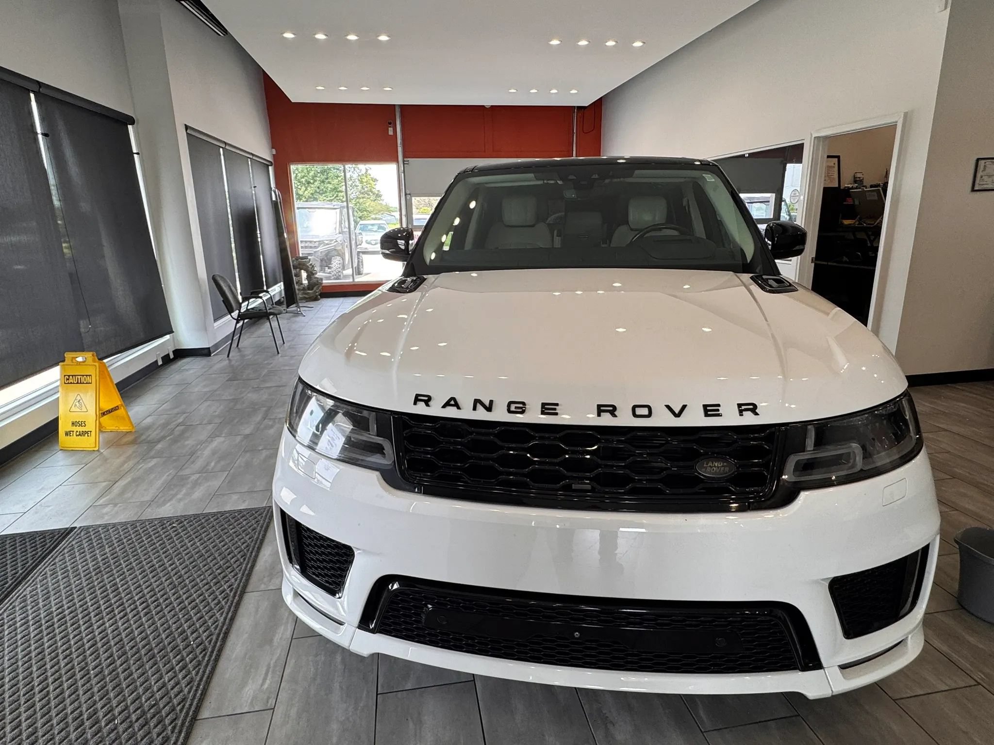 Used 2018 Land Rover Range Rover Sport Supercharged AWD/4WD image 4