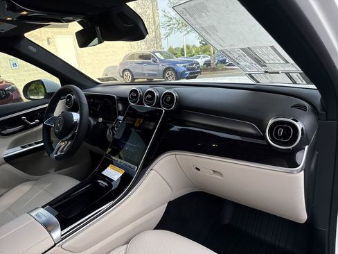 New 2025 Mercedes-Benz GLC 350e 4MATIC image 21