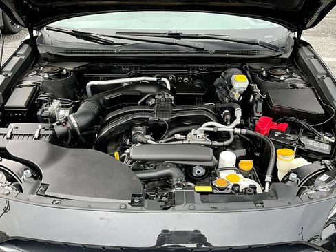 Used 2024 Subaru Outback Premium AWD/4WD image 31