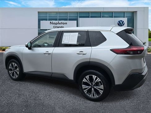 Used 2023 Nissan Rogue SV image 6