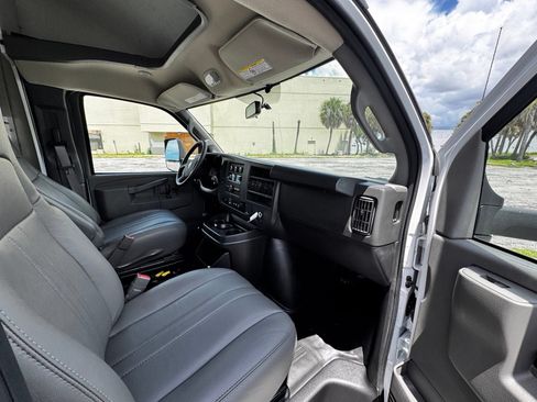 New 2025 GMC Savana 3500 Extended w/ Power Convenience Package RWD image 19
