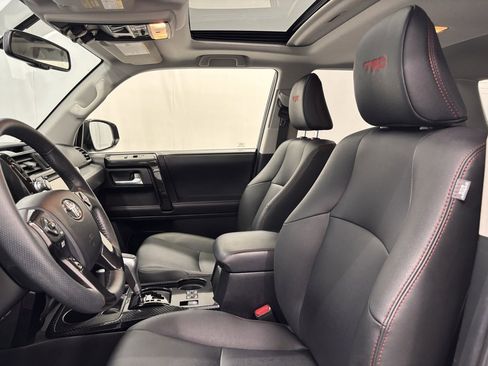 Used 2019 Toyota 4Runner TRD Off-Road Premium image 12