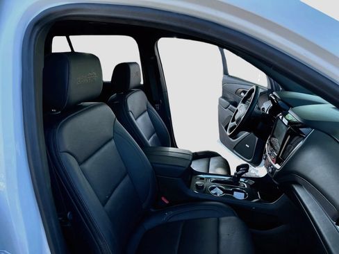 Used 2023 Chevrolet Traverse High Country AWD/4WD image 31