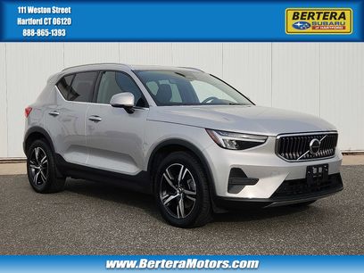 Used 2025 Volvo XC40 B5 Core