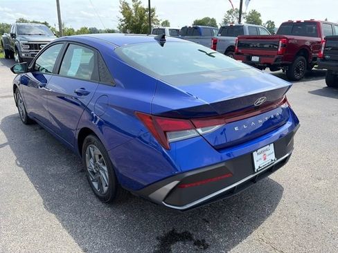 Used 2024 Hyundai Elantra SEL FWD image 8