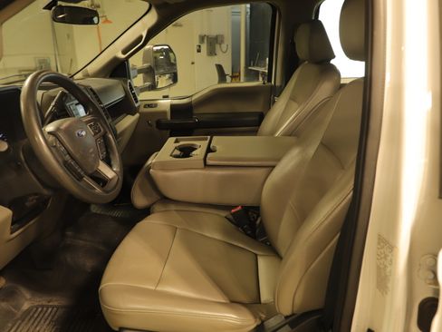 Used 2022 Ford F350 XL w/ Power Equipment Group image 8