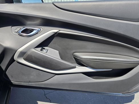 Used 2020 Chevrolet Camaro LT RWD image 28