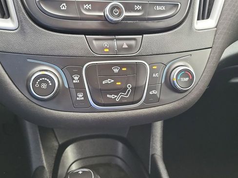 Certified 2020 Chevrolet Malibu LS image 33