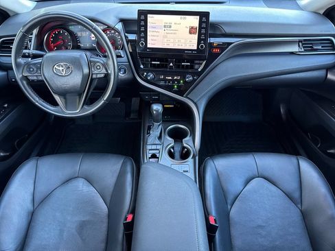 Used 2022 Toyota Camry XSE FWD image 14