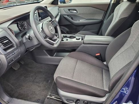 Certified 2023 Nissan Rogue SV image 14