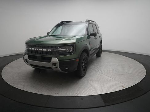 Used 2025 Ford Bronco Sport Badlands AWD/4WD image 12