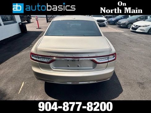 Used 2017 Lincoln Continental Select FWD image 5