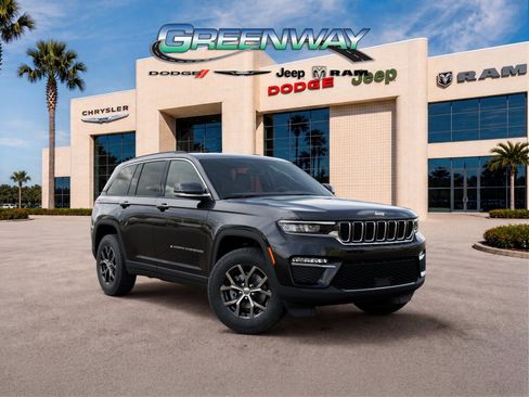 New 2025 Jeep Grand Cherokee Limited RWD image 5