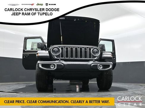 Used 2025 Jeep Wrangler Unlimited Sahara AWD/4WD image 39