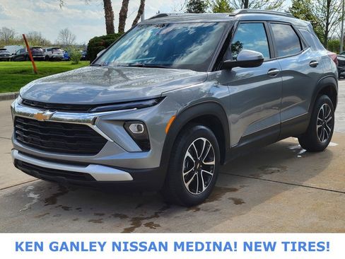Used 2025 Chevrolet TrailBlazer LT FWD image 7