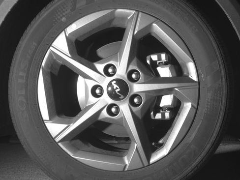 Used 2025 Kia K4 FWD image 13