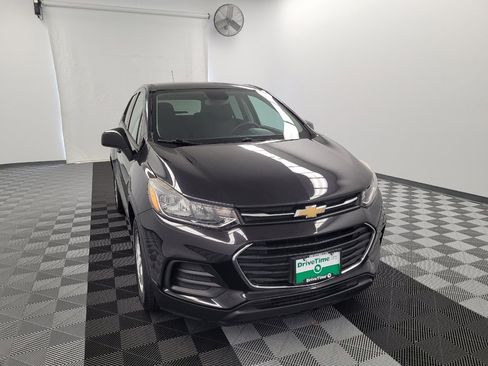 Used 2020 Chevrolet Trax LS w/ Tint and Cruise Package FWD image 14
