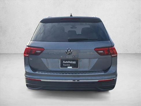 Used 2022 Volkswagen Tiguan SE image 6