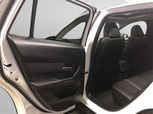 Used 2025 MAZDA CX-50 AWD 2.5 S w/ Premium Package image 9