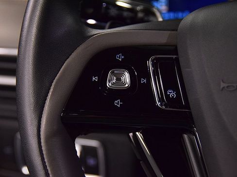 Used 2024 Lincoln Corsair Reserve AWD/4WD image 19